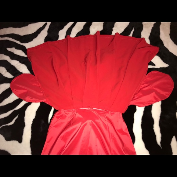 Red party/ cocktail/ date night Gianni Bini dress - Picture 6 of 8